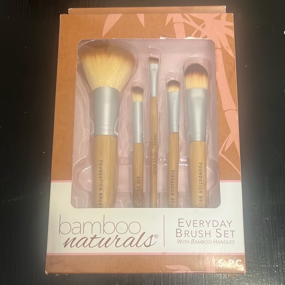 BAMBOO Natural Everyday Brush Set - Beige, Silver, Pink Bristles